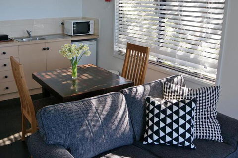 Hamptons On The Bay - Accommodation Europe 2