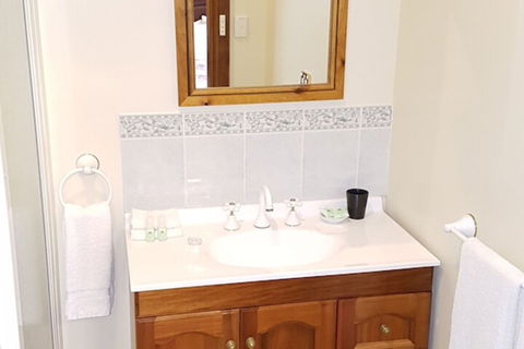 The Postmaster Inn BnB - Tourism Bookings 3