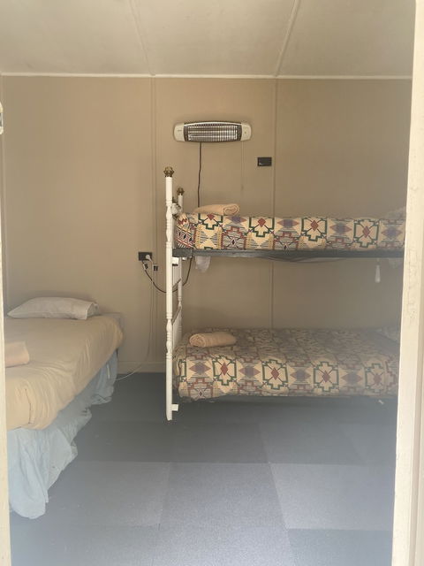 Mountain View Motel Queenstown - Events Australia 4