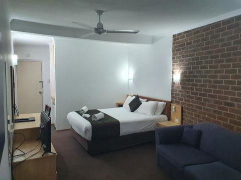 Moonraker Motor Inn - Events Australia 6