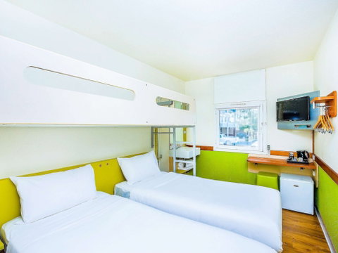 Ibis Budget Newcastle - Tourism Bookings 4
