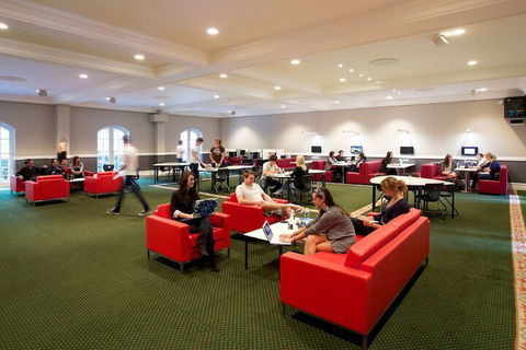 RMIT Village House - Events Australia 6