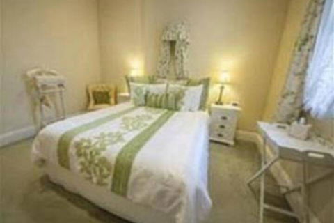 The Old George & Dragon Guesthouse - Accommodation Europe 4