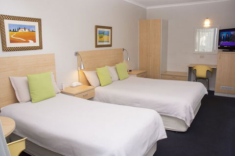Nebula Motel Cooma - Tourism Bookings 7