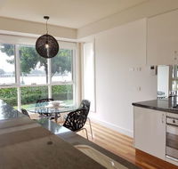 Beau Monde Apartments Newcastle Harbourside Apartment - Accommodation Europe