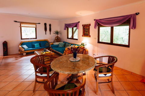 Riveresque - Accommodation Europe 5
