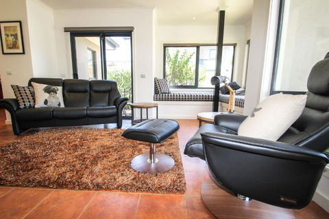 Avignon In Bright - Events Australia 5