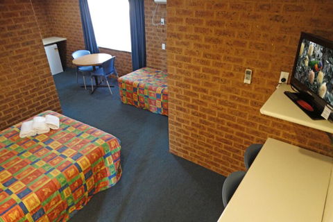 MAS Country Colonial Motor Inn - Events Australia 1