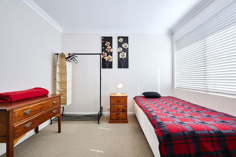 Fremantle Townhouse Unit 5 - Events Australia 3