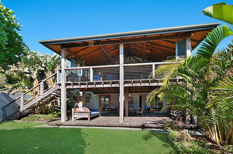 A PERFECT STAY - The Hawk At Wategos - Events Australia 1