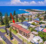 Flinders Lodge fantastic views opposite Main Beach - Tourism Bookings