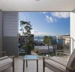 Unit 301 The Shoal 6 8 Bullecourt Street Air con walking to local shops  beach - Events Australia