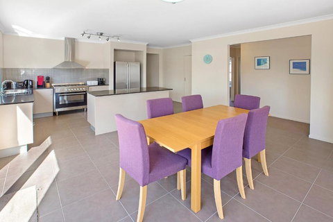 Toonalook Retreat Pet Friendly & Close To Town - Events Australia 6