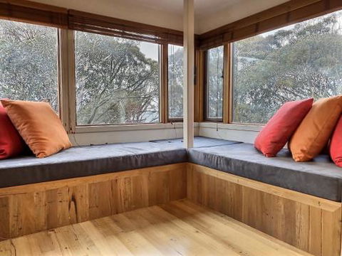 Alpine Walkabout Alpine Getaways - Events Australia 6