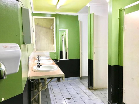 Bigfoot Backpackers - Events Australia 4