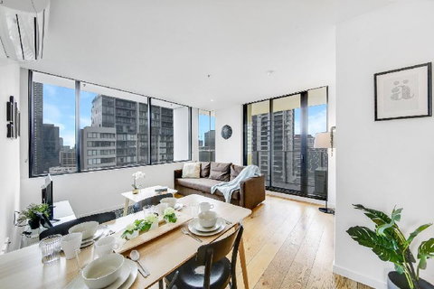 A Stylish 2BR CBD Apt With Beautiful City Views - Events Australia 5