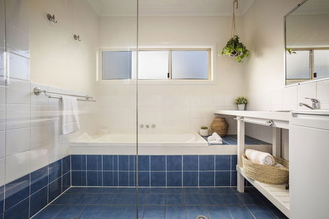 A Perfect Stay - Barefoot Lane - Events Australia 3