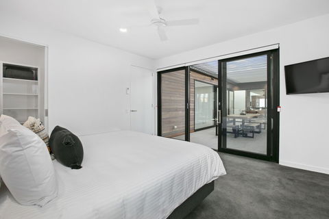 Apollo Bay Beach House - Events Australia 3