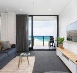 Luxury Beachfront Apartment in Newcastle - Accommodation Europe