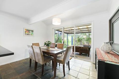 Breakers At Mudjimba Beach - Events Australia 6