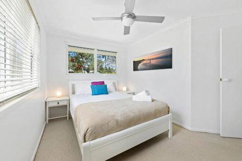 Breakers At Mudjimba Beach - Events Australia 3