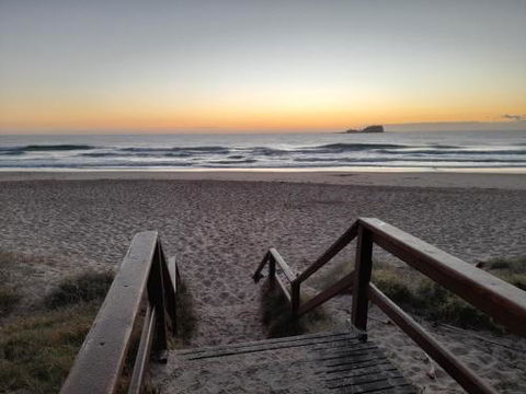 Breakers At Mudjimba Beach - Events Australia 4