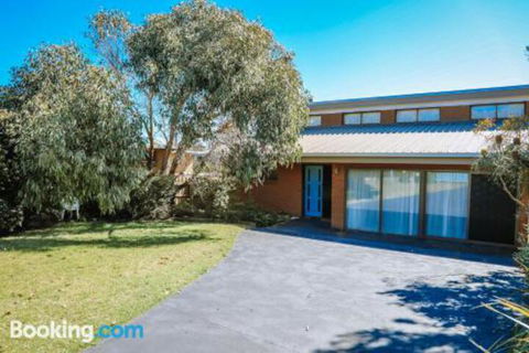 Banksia Beach House - Events Australia 6