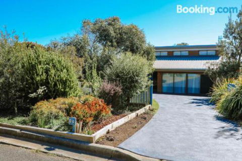 Banksia Beach House - Events Australia 5