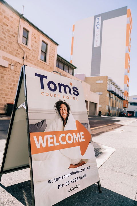 Tom's Court Hotel - Tourism Bookings 2