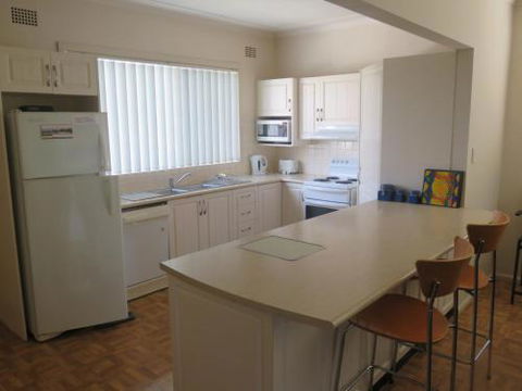 Cabenay 3 VIEWS ACROSS THE PARK - Events Australia 4