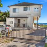 Yacaaba Beautiful Waterfront Location - Tourism Bookings 0