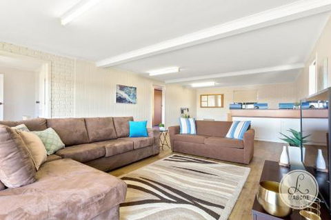 TASSIE SEASIDE SERENITY LAbode Accommodation - Events Australia 2