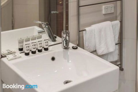 Heart Of Sandringham Apartment By Ready Set Host - Events Australia 6