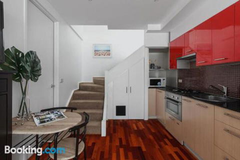 Heart Of Sandringham Apartment By Ready Set Host - Events Australia 3
