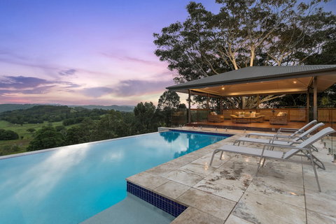 A PERFECT STAY Serene Myocum - Events Australia 6
