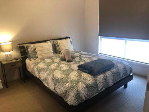 The Baltimore Family Home Getaway - Accommodation Europe 3
