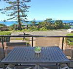 Unit 1 Phoenix Apartments Coolum Beach - Events Australia