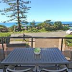 Unit 1 Phoenix Apartments Coolum Beach - Events Australia 0