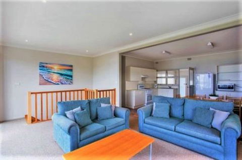 Seaside Beach House 25 Seaside Pde - Tourism Bookings 6