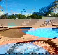 Grand Bright Modern Home - Events Australia