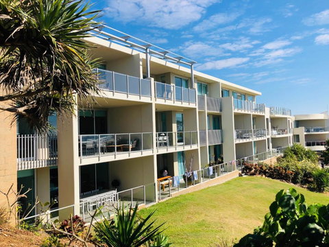 Absolute Beachfront Cabarita Beach Ocean Views 3 Bed Apartment - Events Australia 4
