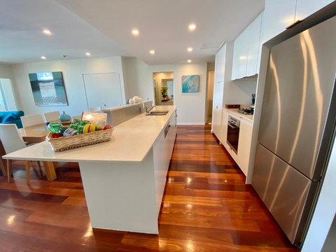 Absolute Beachfront Cabarita Beach Ocean Views 3 Bed Apartment - Events Australia 2