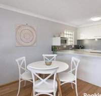 Unit 3 Emerald Shores shipping lane views - Events Australia