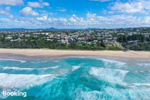 Ultimate Beachfront Living Sunshine Beach - Events Australia 5