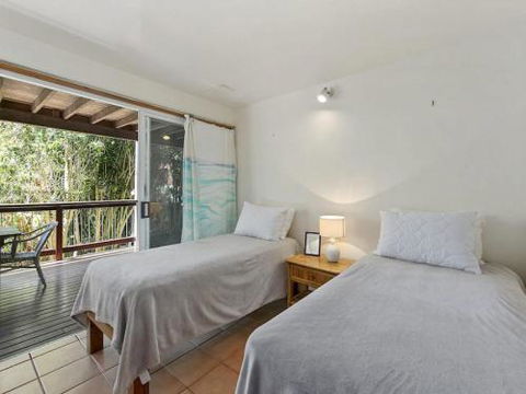 Jonnies 134 Tramican Street - Events Australia 6