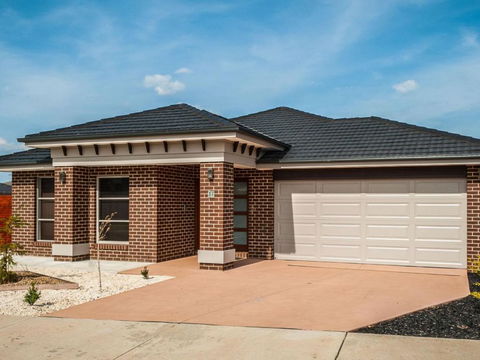 Valencia - Events Australia 3