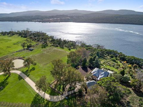Pointe Rapide Estate Labode Accommodation - Events Australia 1