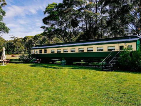 THE ANGAS CARRIAGE Alpine Southern Highlands 4pm Check Out On Sundays - Tourism Bookings 0