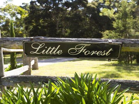 THE ANGAS CARRIAGE Alpine Southern Highlands 4pm Check Out On Sundays - Tourism Bookings 5