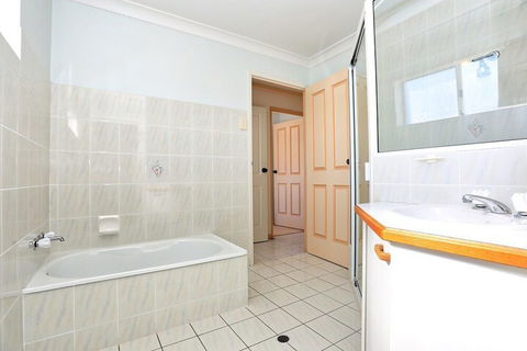 Enjoy Sunsets & Waterviews From Your Private Balcony - Accommodation Europe 1